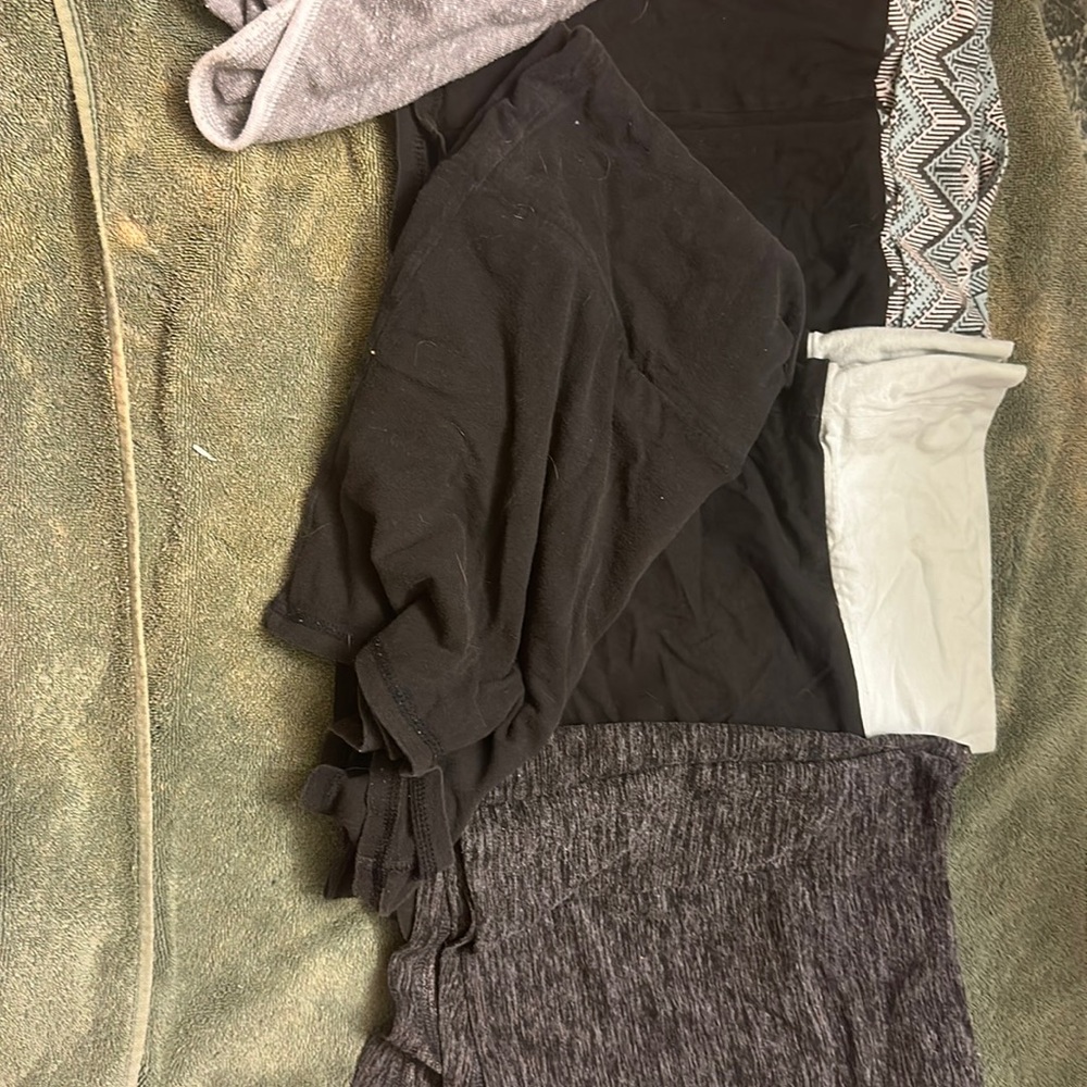 5 pair women shorts Lot